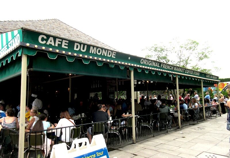 Cafe Du Monde in New Orleans, LA